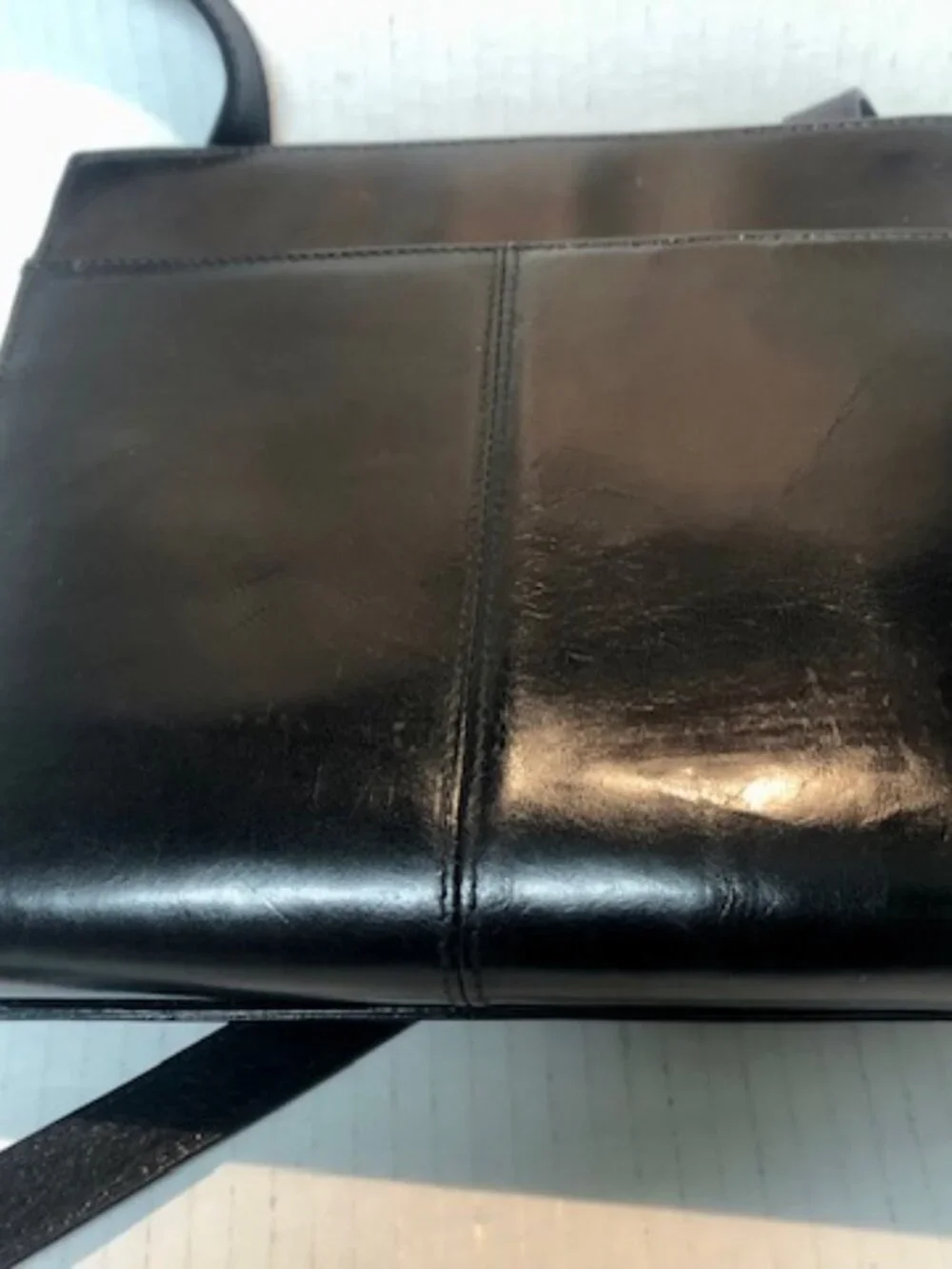 Hobo International black leather crossbody purse wallet dark pink lining